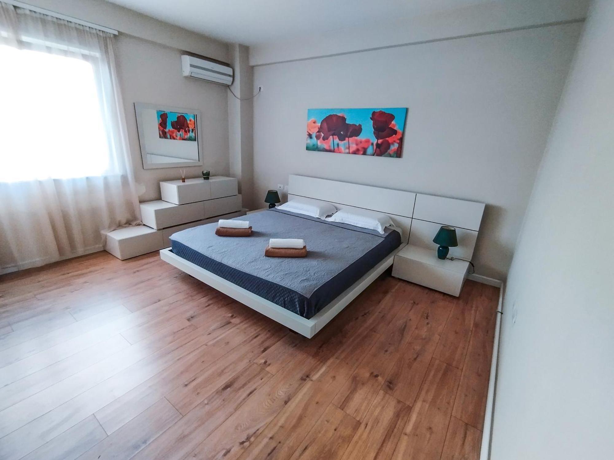 Kora Apartaments - Relaxing Escape Tirana Bagian luar foto