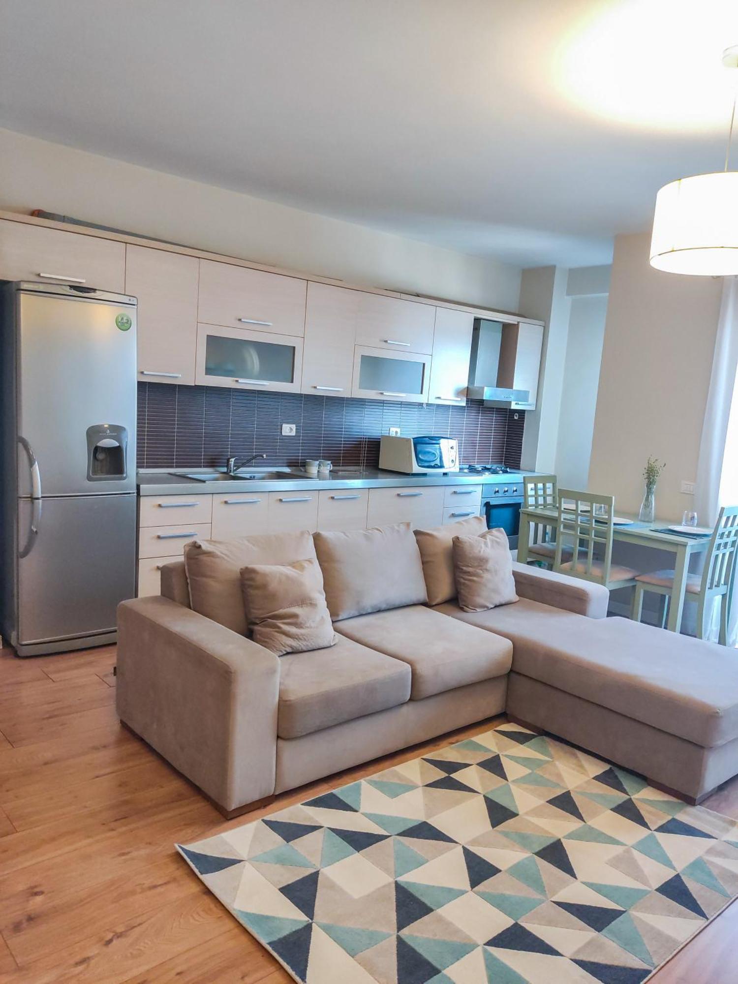 Kora Apartaments - Relaxing Escape Tirana Bagian luar foto
